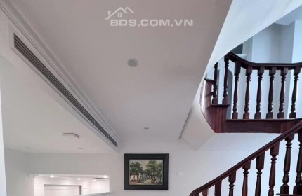 Bán nhà Trung Kính Cầu Giấy DT 249/280 m2 gía 110 tỷ Hà Nội lô góc 3 mặt